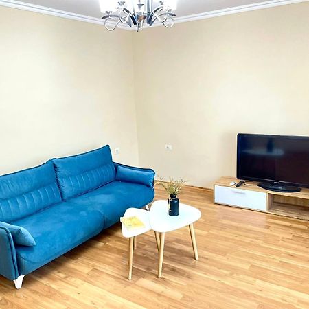 Skanderbeg Square Apartment 02 Tirana Buitenkant foto
