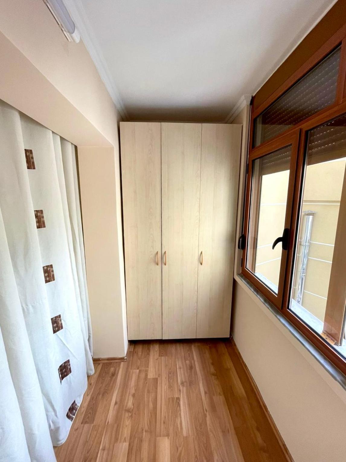 Skanderbeg Square Apartment 02 Tirana Buitenkant foto
